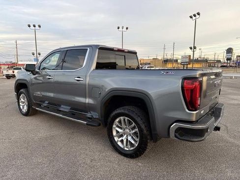 Used 2021 GMC Sierra 1500 SLT w/ SLT Premium Plus Package AWD/4WD image 9
