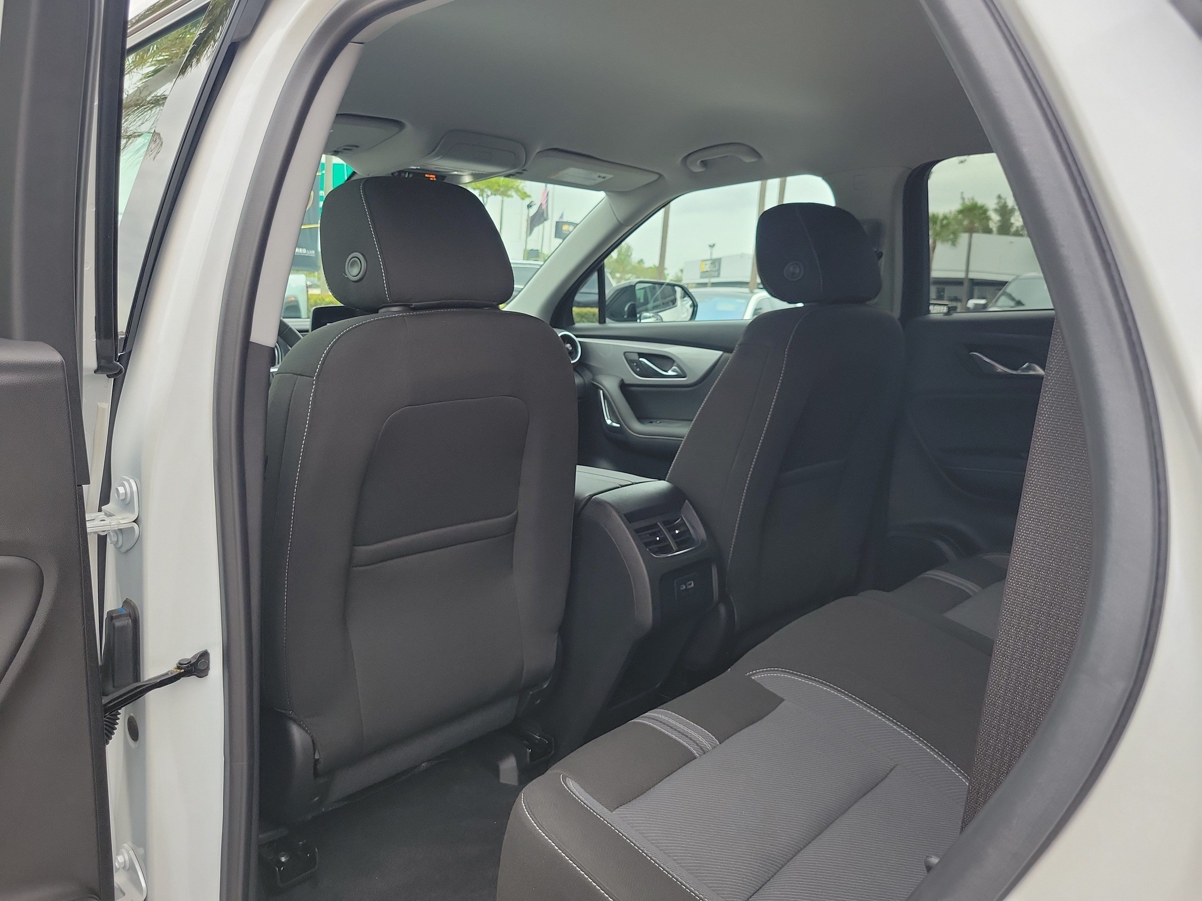 Used 2024 Chevrolet Blazer LT w/ Convenience Package FWD image 14