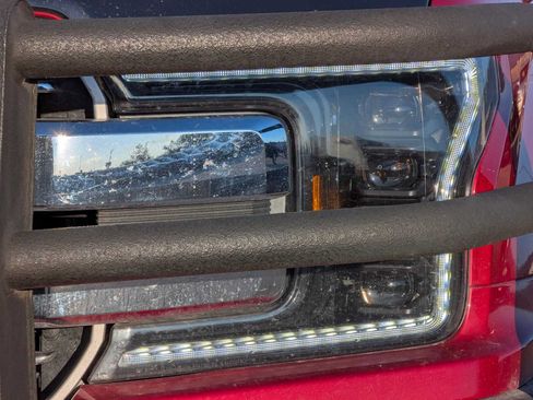 Used 2018 Ford F150 Lariat w/ Equipment Group 502A Luxury AWD/4WD image 10