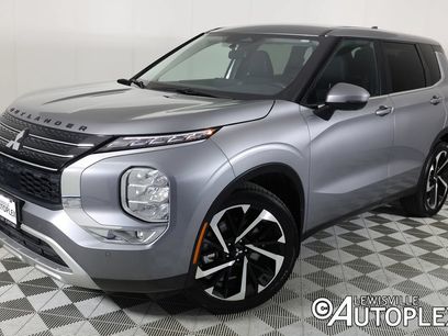 Used 2023 Mitsubishi Outlander SE