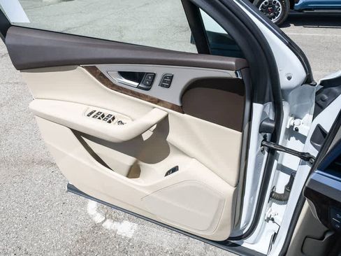 Used 2018 Audi Q7 2.0T Premium AWD/4WD image 25