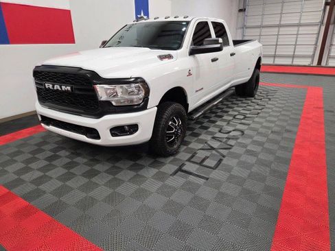 Used 2019 RAM 3500 Tradesman image 3