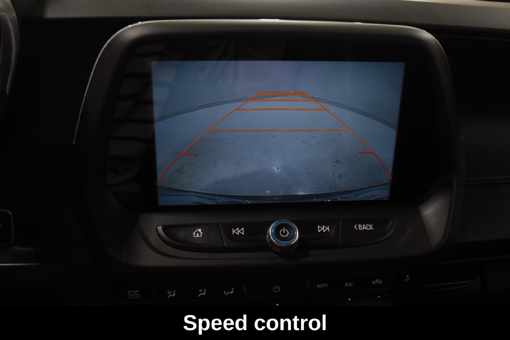 Used 2016 Chevrolet Camaro LT w/ Technology Package RWD image 18