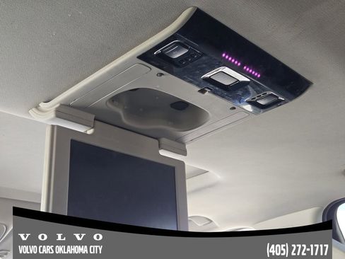 Used 2015 GMC Yukon XL SLT w/ Open Road Package image 29