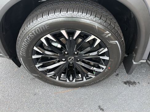 New 2026 Nissan Rogue SV FWD image 36