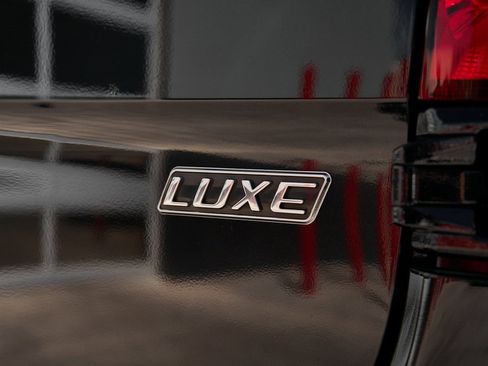 Used 2024 Mercedes-Benz Sprinter 3500 w/ Parking Package image 13