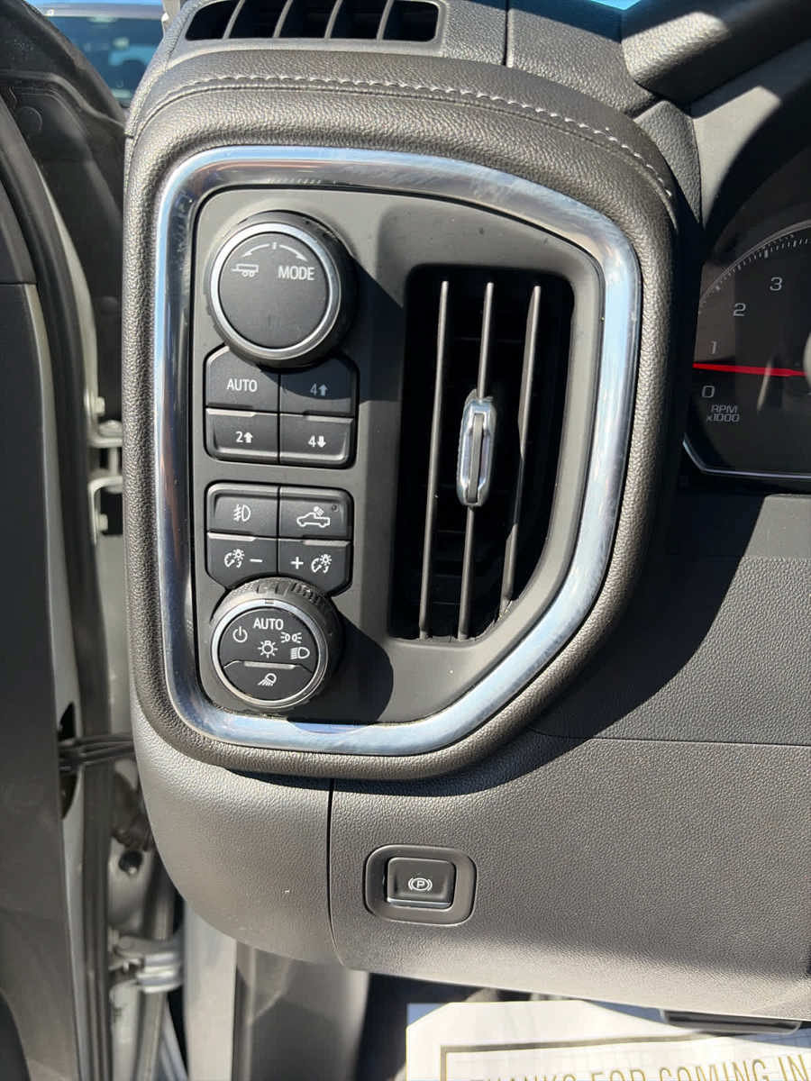 Used 2022 Chevrolet Silverado 1500 RST w/ Safety Package AWD/4WD image 21