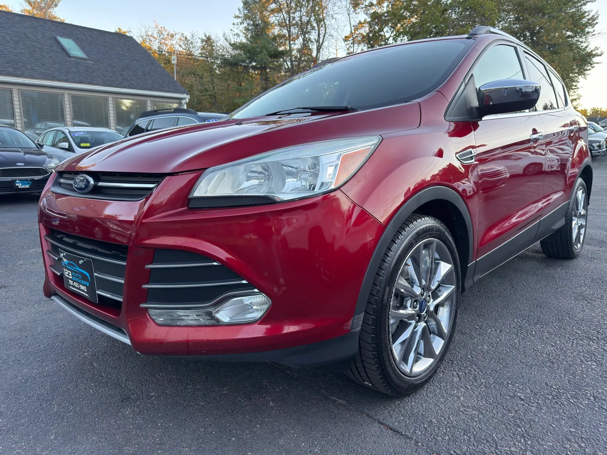 Used 2014 Ford Escape SE w/ SE Chrome Package AWD/4WD image 3