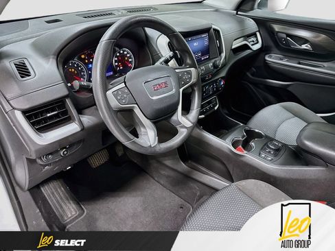 Used 2022 GMC Terrain SLE w/ GMC Pro Grade Package AWD/4WD image 11