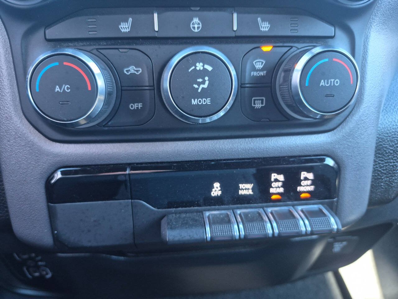 Used 2023 RAM 1500 Big Horn AWD/4WD image 21