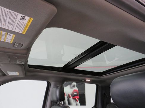 Used 2018 Ford F150 Lariat image 26