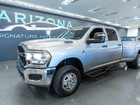 Used 2024 RAM 3500 Tradesman w/ Chrome Appearance Group AWD/4WD image 1