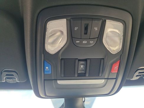 Used 2022 RAM 1500 Big Horn AWD/4WD image 28