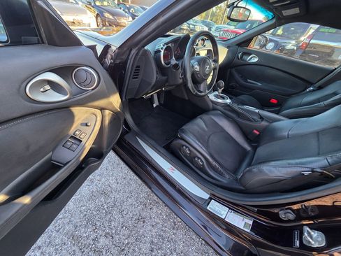 Used 2014 Nissan 370Z Touring w/ Sport Package image 12