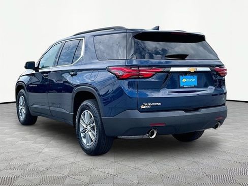 Used 2023 Chevrolet Traverse LT FWD image 4