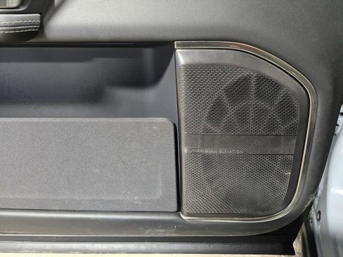 Used 2022 Rivian R1T Adventure image 9