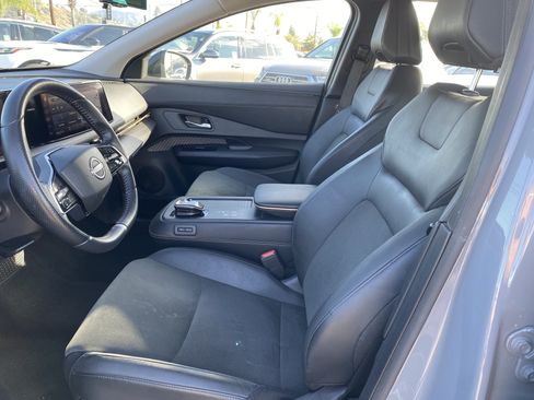 Used 2023 Nissan Ariya FWD image 15