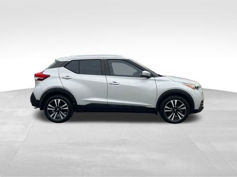 Used 2018 Nissan Kicks SV w/ Exterior Package image 6