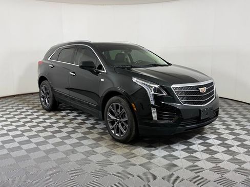 Used 2019 Cadillac XT5 Luxury w/ LPO, Black Ice Package image 2