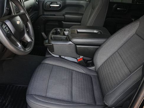 Used 2023 Chevrolet Silverado 1500 Custom AWD/4WD image 9