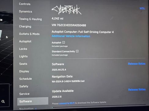 Used 2024 Tesla Cybertruck AWD Crew Cab image 36