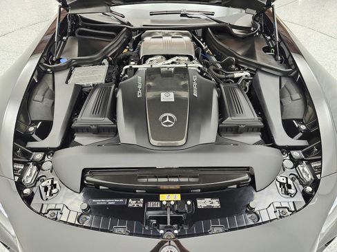 Used 2018 Mercedes-Benz AMG GT R image 15