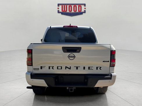 New 2026 Nissan Frontier SV w/ Tow Package AWD/4WD image 3