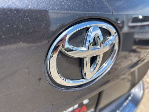 Certified 2021 Toyota Highlander Platinum AWD/4WD image 9