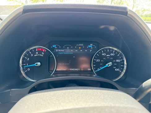 Used 2019 Ford F350 Lariat w/ Lariat Ultimate Package AWD/4WD image 12