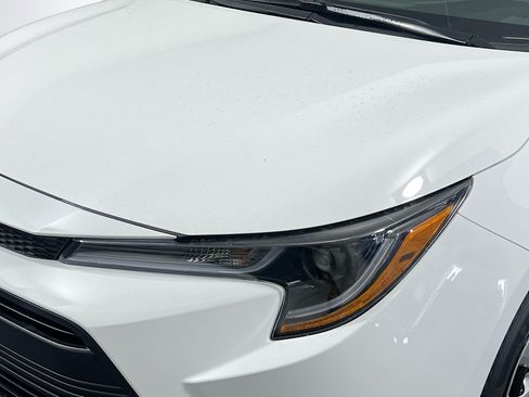 Used 2025 Toyota Corolla LE FWD image 11
