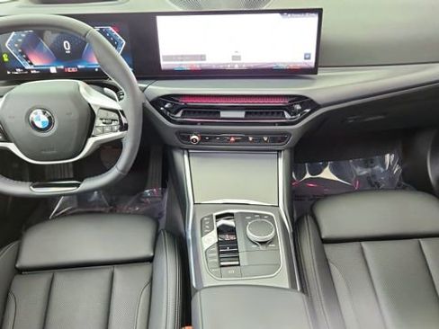 Used 2025 BMW 230i xDrive Coupe w/ Premium Package image 31