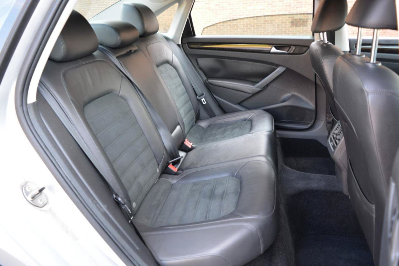 Used 2014 Volkswagen Passat TDI SEL Premium FWD image 15