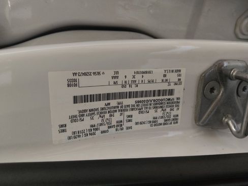 Used 2018 Ford Escape SE FWD image 33