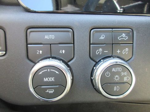 New 2026 GMC Sierra 1500 Elevation w/ Elevation Premium Package AWD/4WD image 18