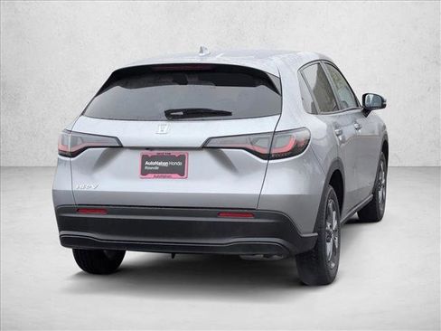 Used 2026 Honda HR-V LX image 2