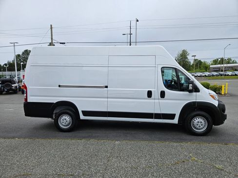 Used 2025 RAM ProMaster 3500 FWD image 6