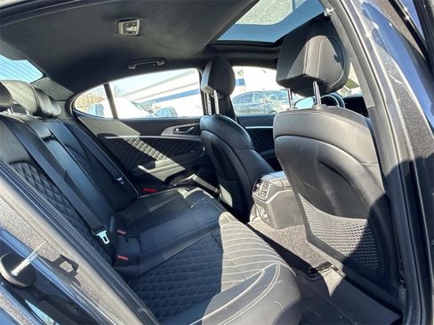 Used 2021 Genesis G70 3.3T w/ Sport Package image 11