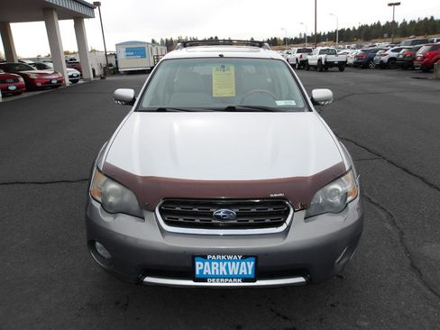 Used 2005 Subaru Outback 3.0R Limited AWD/4WD image 8