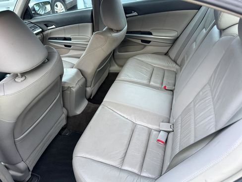 Used 2009 Honda Accord EX-L image 9