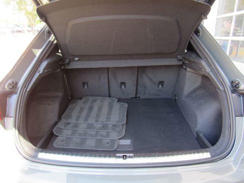 Used 2024 Audi Q3 2.0T Premium w/ Convenience Package image 27