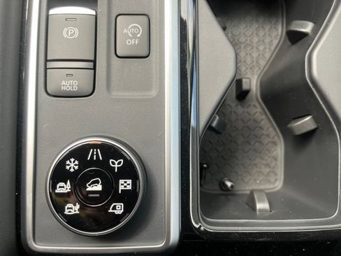 New 2026 Nissan Pathfinder SV AWD/4WD image 25