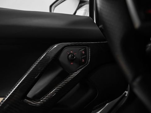 Used 2014 Lamborghini Aventador LP 700-4 image 82