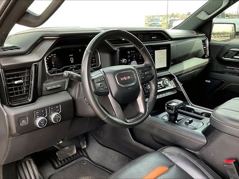 Used 2024 GMC Sierra 1500 AT4 w/ Technology Package image 16