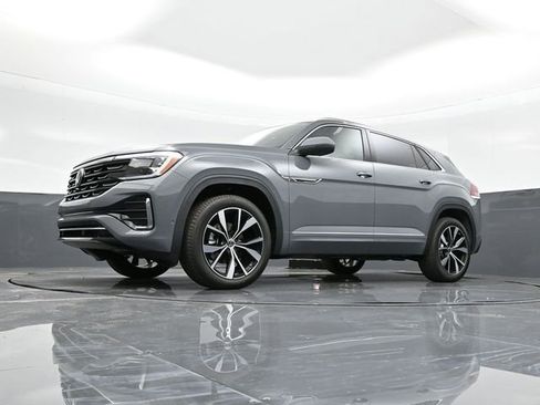 New 2025 Volkswagen Atlas Cross Sport SEL Premium R-Line image 34