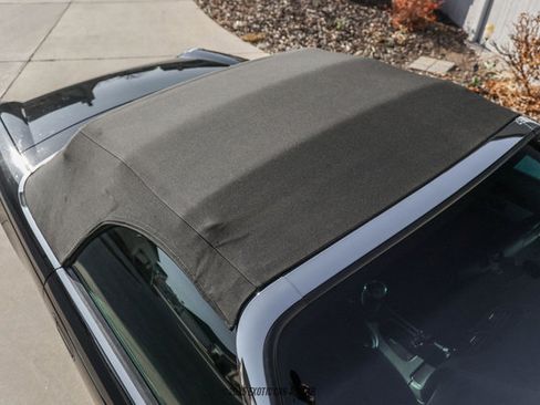 Used 2002 Ford Thunderbird Deluxe image 92