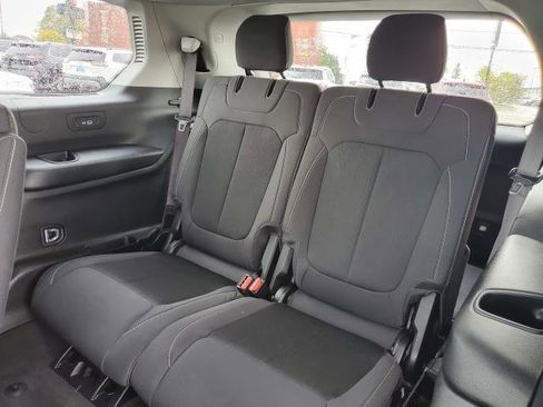 Used 2021 Jeep Grand Cherokee L Laredo w/ Luxury Tech Group I image 31