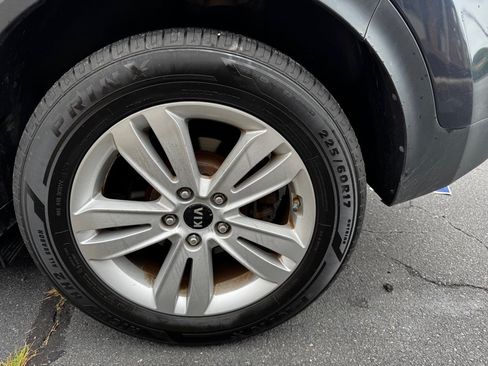 Used 2017 Kia Sportage LX AWD/4WD image 15