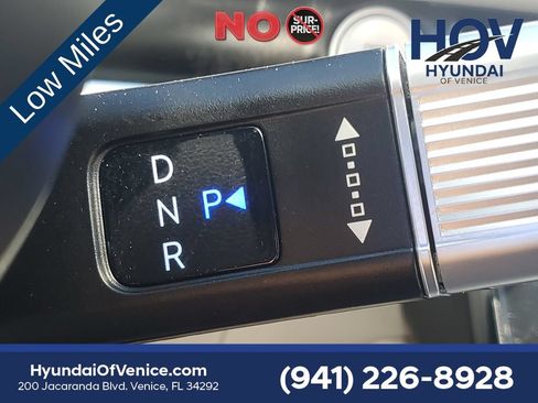Used 2025 Hyundai Tucson Limited FWD image 32