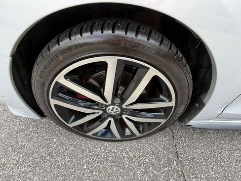Used 2013 Volkswagen Jetta GLI Autobahn FWD image 28