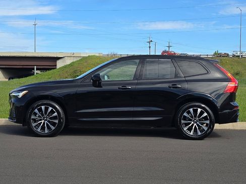 Used 2025 Volvo XC60 B5 Plus AWD/4WD image 6